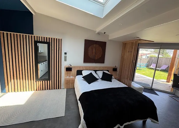 Nid Douillet * Sainte-Helene (Gironde)